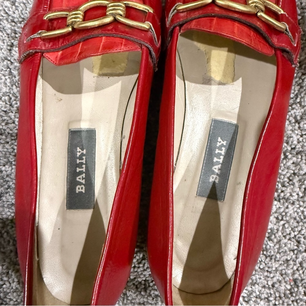 Vtg Bally Red Patent Leather Croc Emboss PointedToe Loafers Italy Women’s US 7.5 - Picture 8 of 13